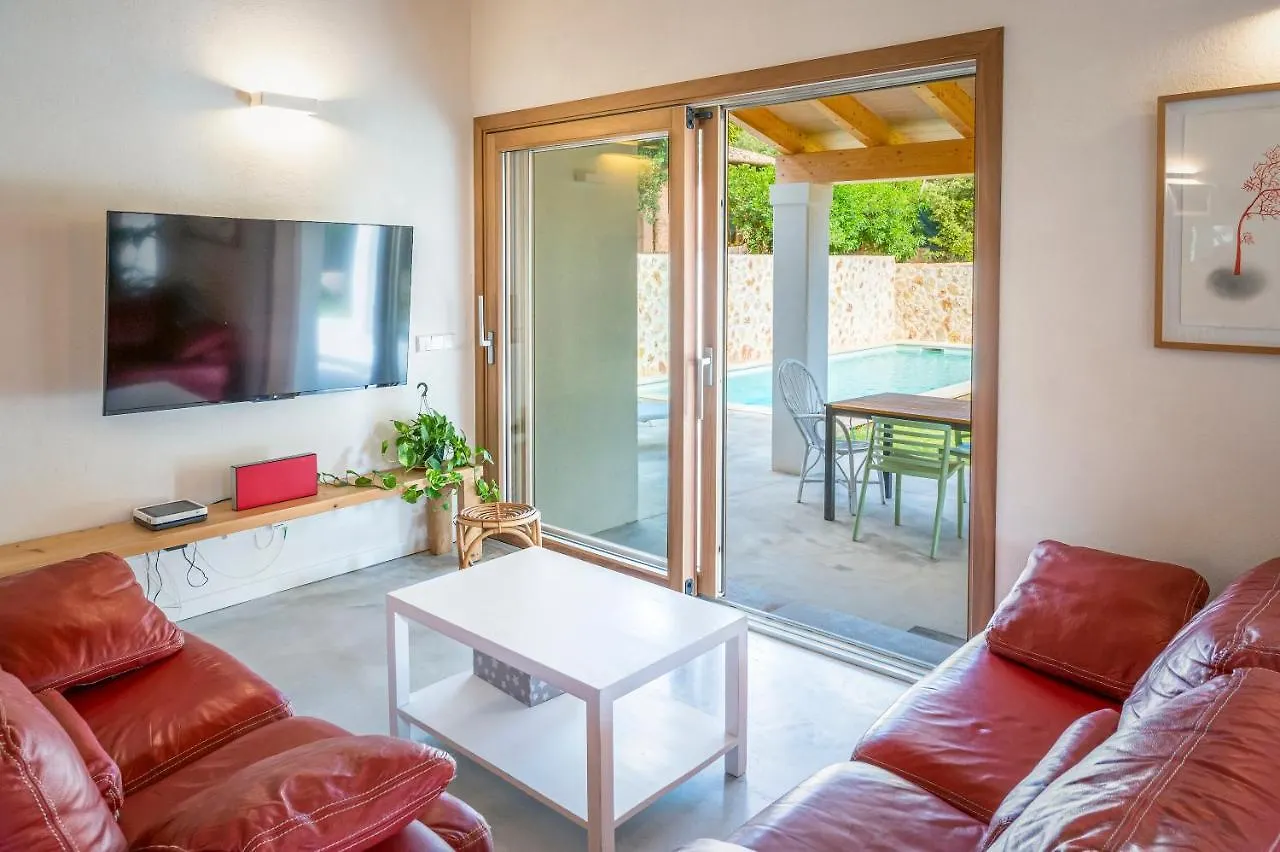 Villa With Pool Near The Beach In Cala San Vicente By Renthousing Chalet
