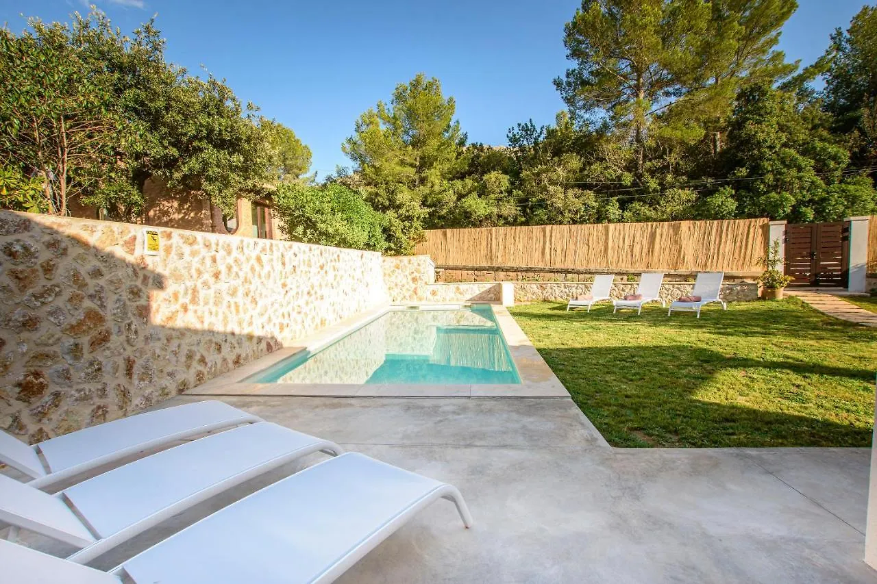 Villa With Pool Near The Beach In Cala San Vicente By Renthousing Chalet